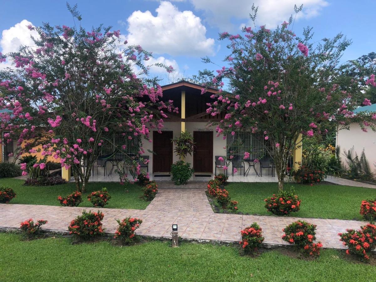 Hotel Villas Vilma La Fortuna Exterior foto