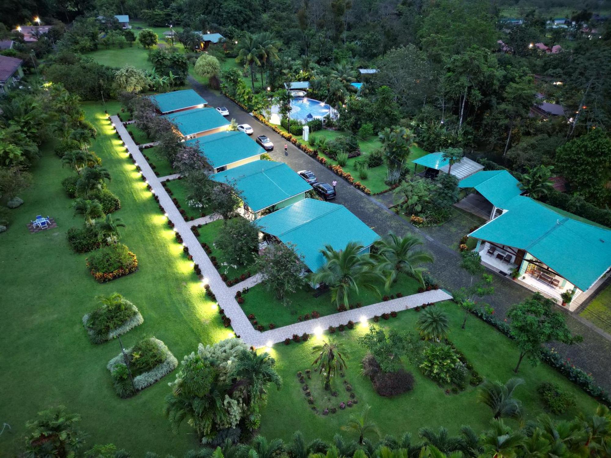Hotel Villas Vilma La Fortuna Exterior foto